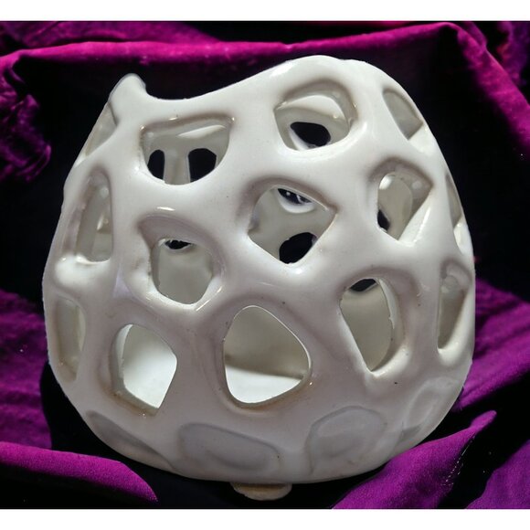Chive Planet Moon Modern Ceramic Plant Pot - Picture 1 of 8